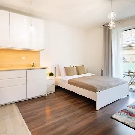 Lejlighed Bp Flat- New With Balcony